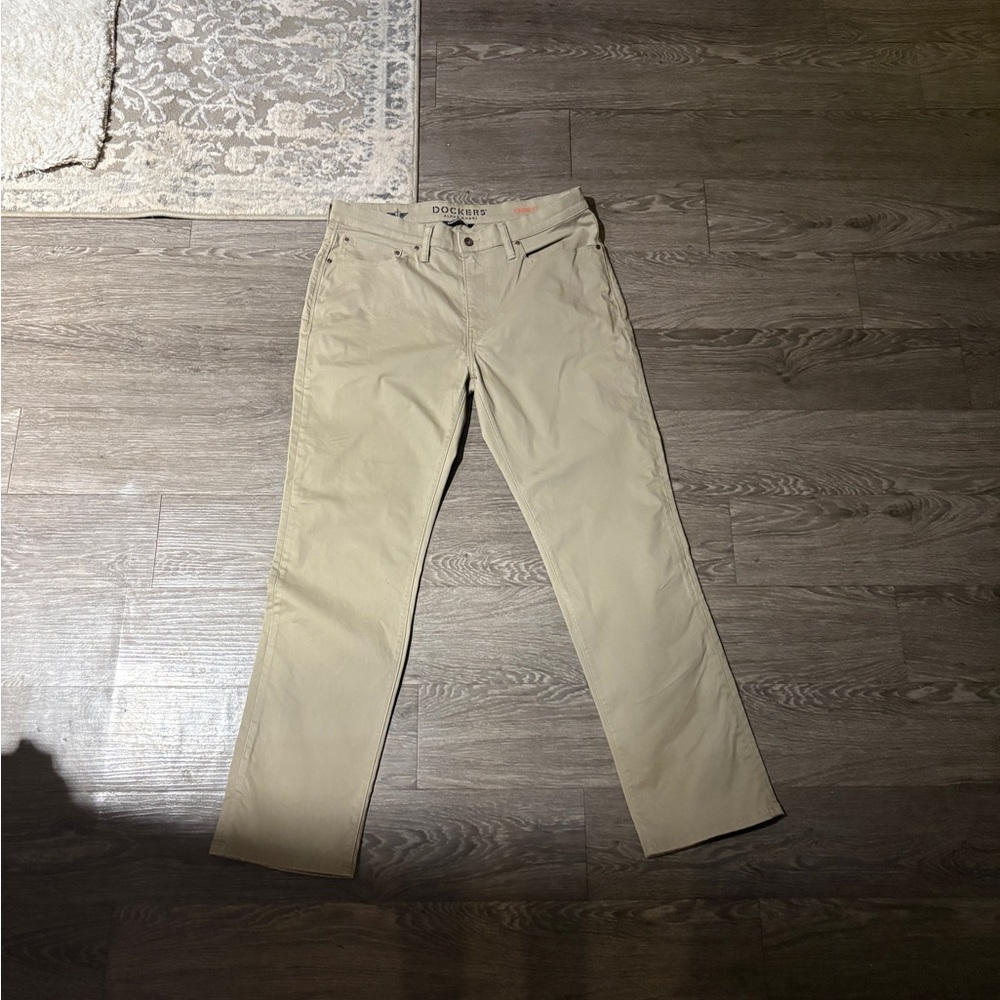 Dockers Tan Chinos Straight Leg Classic